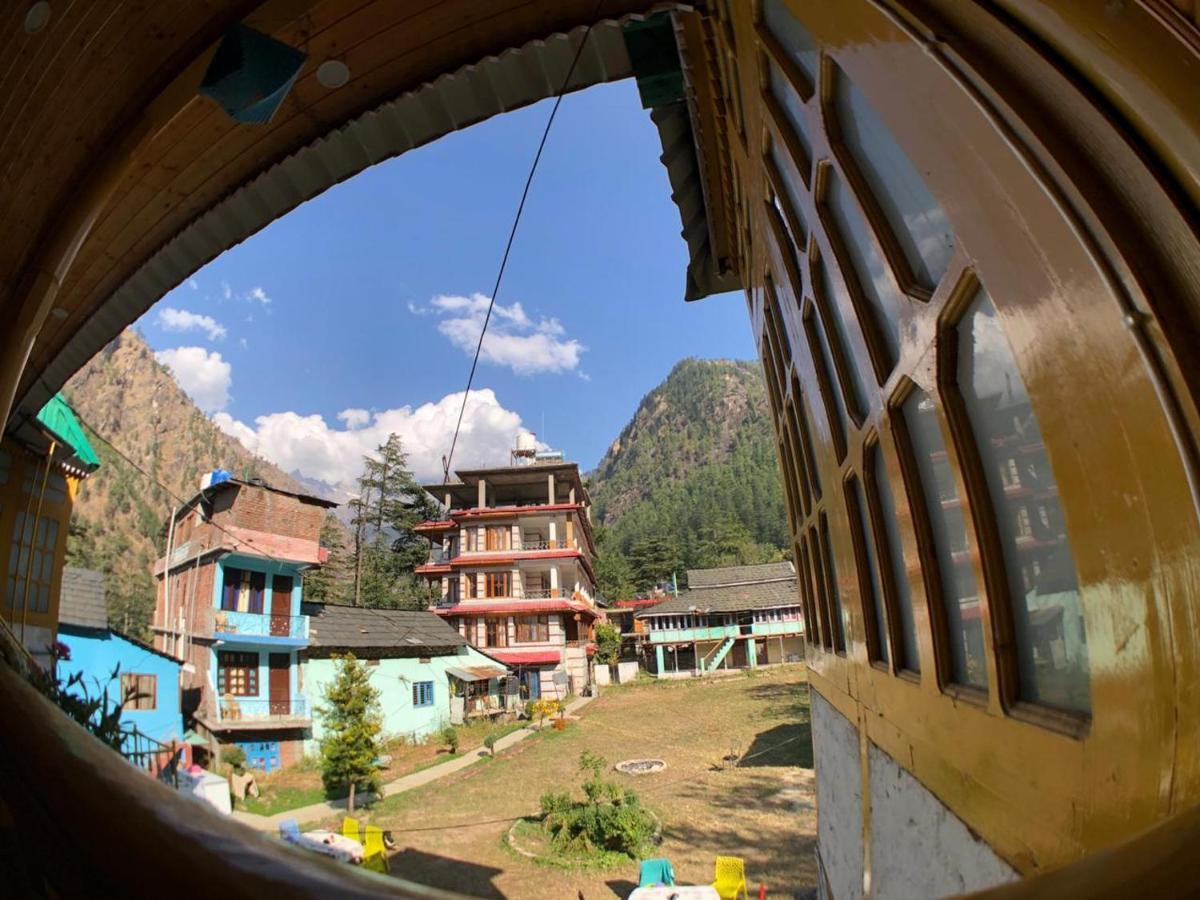 Kasol Wooden Cottage Exterior photo