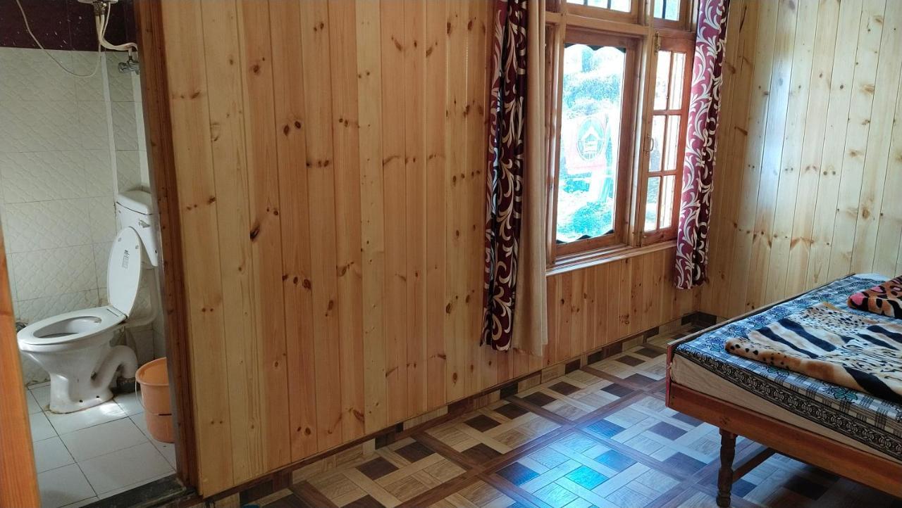 Kasol Wooden Cottage Exterior photo