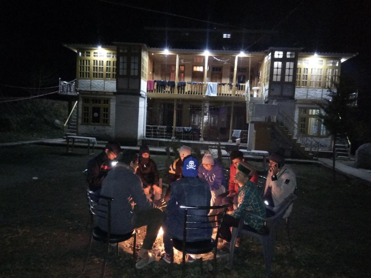 Kasol Wooden Cottage Exterior photo