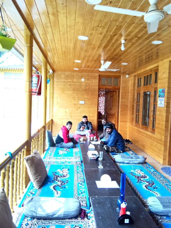 Kasol Wooden Cottage Exterior photo