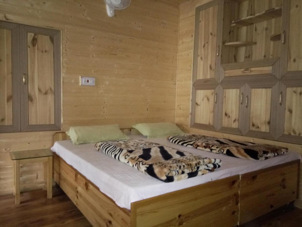 Kasol Wooden Cottage Exterior photo