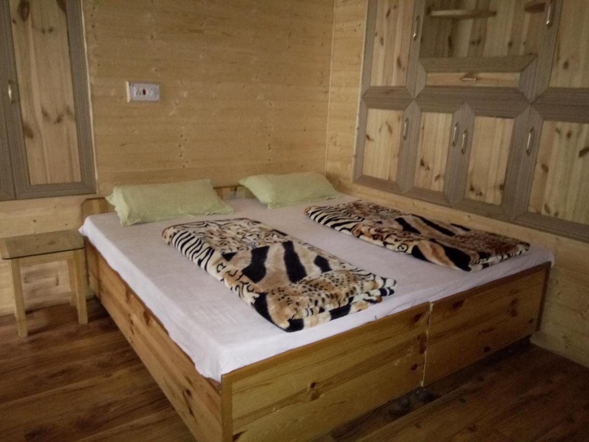Kasol Wooden Cottage Exterior photo