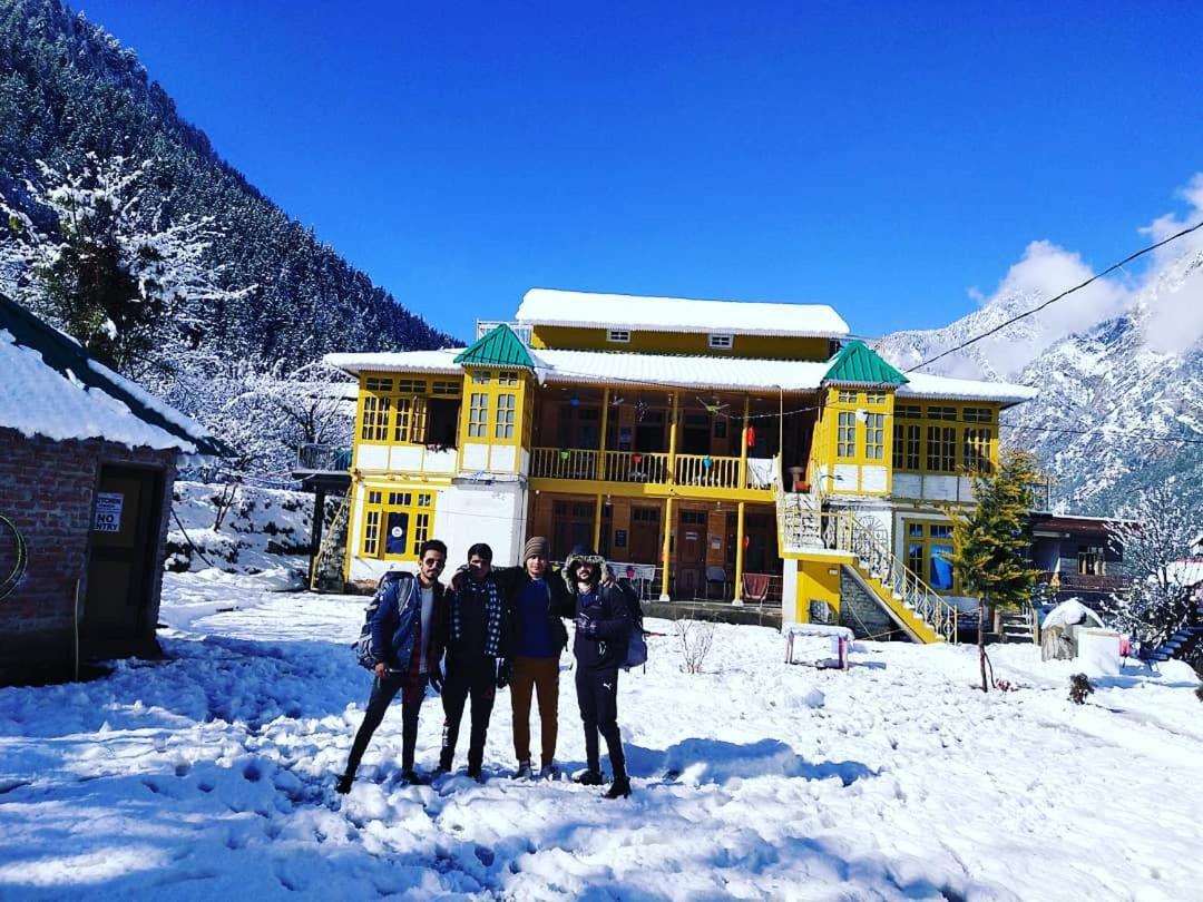 Kasol Wooden Cottage Exterior photo